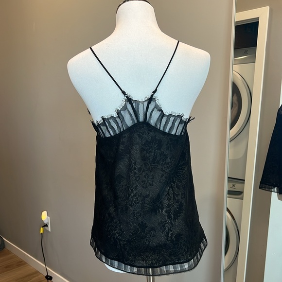 Gorgeous cami with lace - Picture 2 of 3